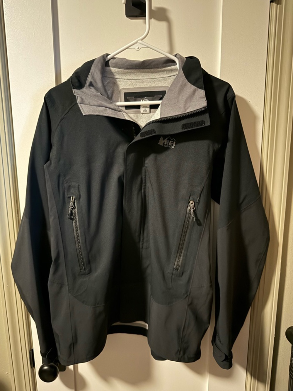 REI Black Women's Performance Softshell Jacket with Gray Liner